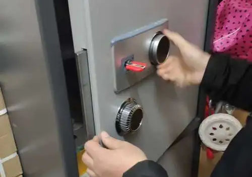 保险柜维修开锁 保险柜维修开锁